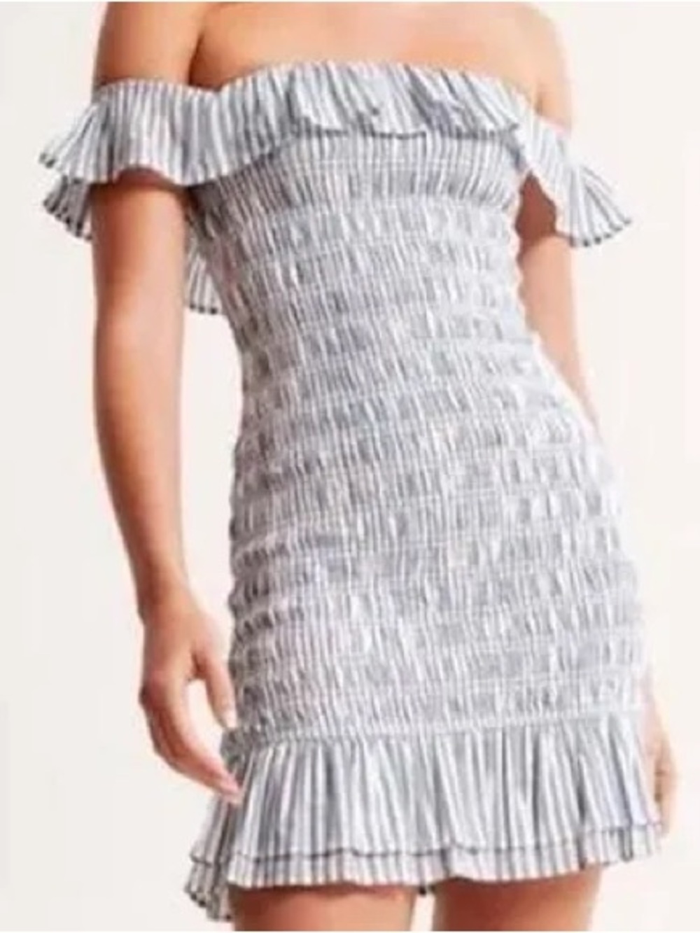 NWT ✨ Abercrombie & Fitch Off-Shoulder Blue and White Stripe Smocked dress - xxs